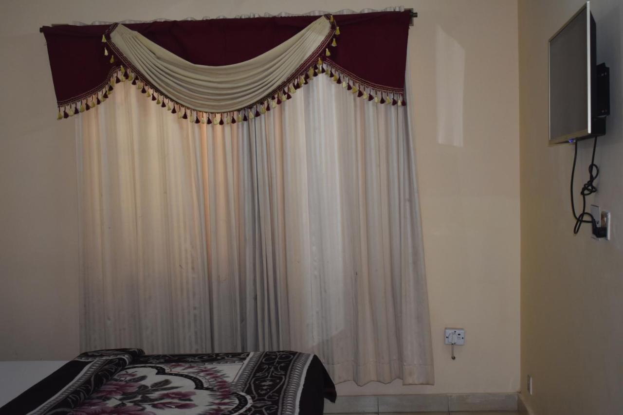 Hotel Sky Inn راوالبيندي المظهر الخارجي الصورة